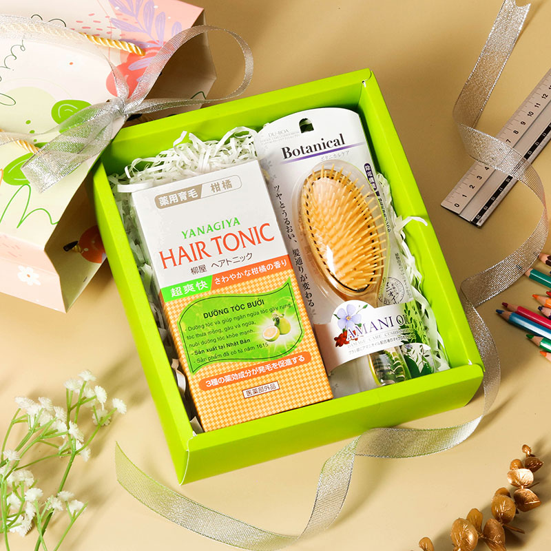 Giftset 20/11 Tinh dầu bưởi dưỡng tóc Yanagiya 240ml và Lược chải đầu gỡ rối, giảm rụng tóc Botanical Amani Oil 15.5cm