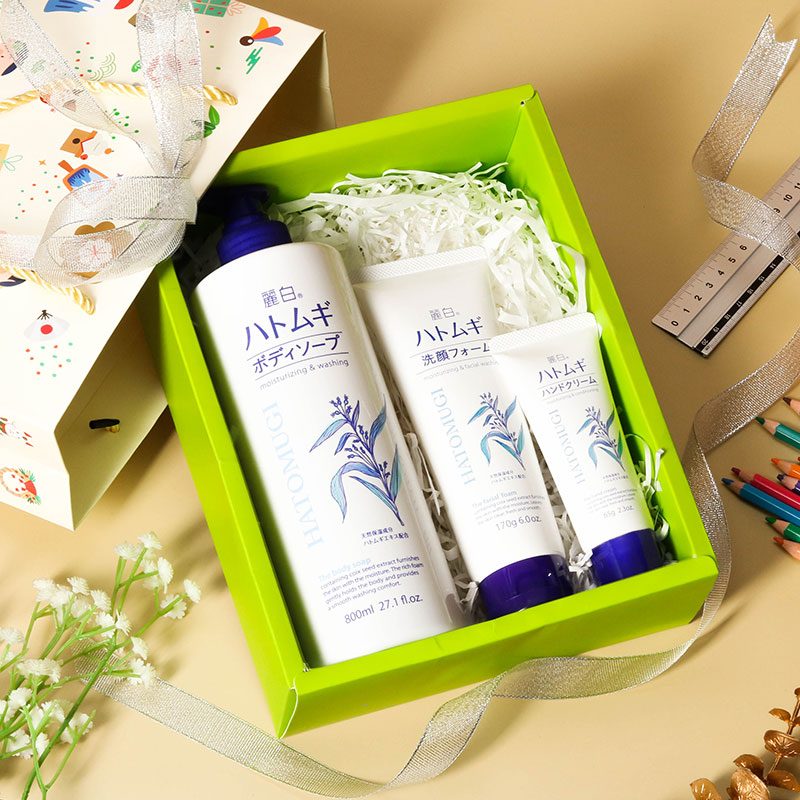 Giftset 20/11  Bộ dưỡng da Reihaku Hatomugi 3 món (Sữa rửa mặt 170g, sữa tắm 800ml, kem dưỡng da tay 65g)