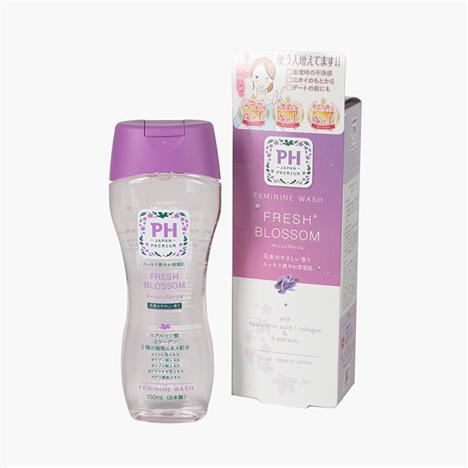 Dung dịch vệ sinh phụ nữ hương hoa pH Japan Premium Feminine Wash Fresh Blossom 150ml